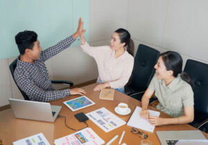 Tantangan Di Dunia Industri Bisnis Kreatif